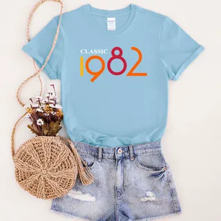 Classic 1982 Birthday T-Shirt – Light Blue