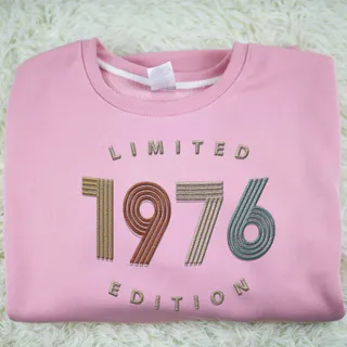 Limited Edition 1976 Embroidered Sweatshirt – Pink