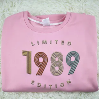 Limited Edition 1989 Embroidered Sweatshirt – Pink