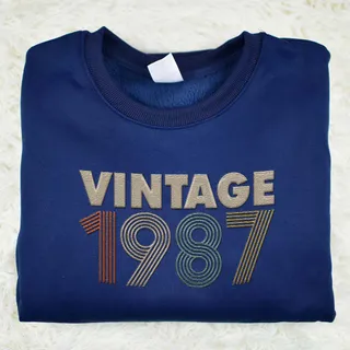 Vintaged 1987 Embroidered Sweatshirt – Navy