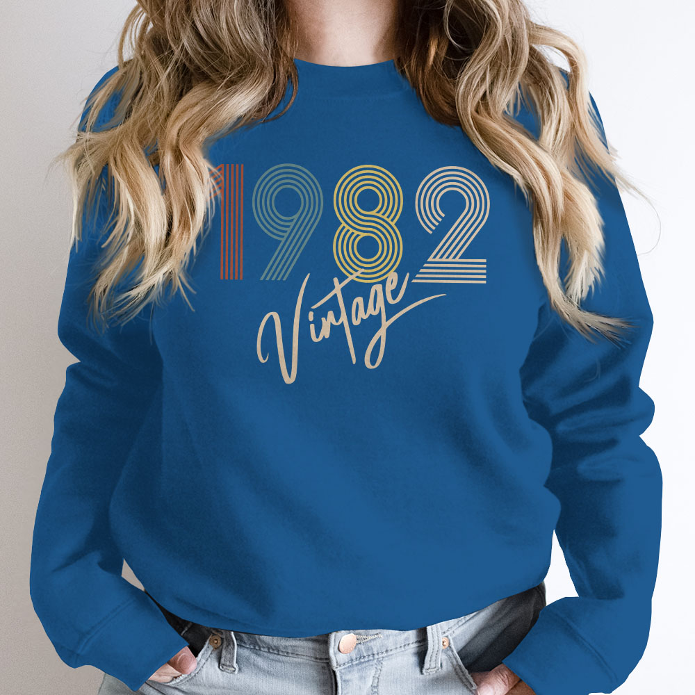 Limited Vintage 1982 Birthday Sweatshirt - variant image 1