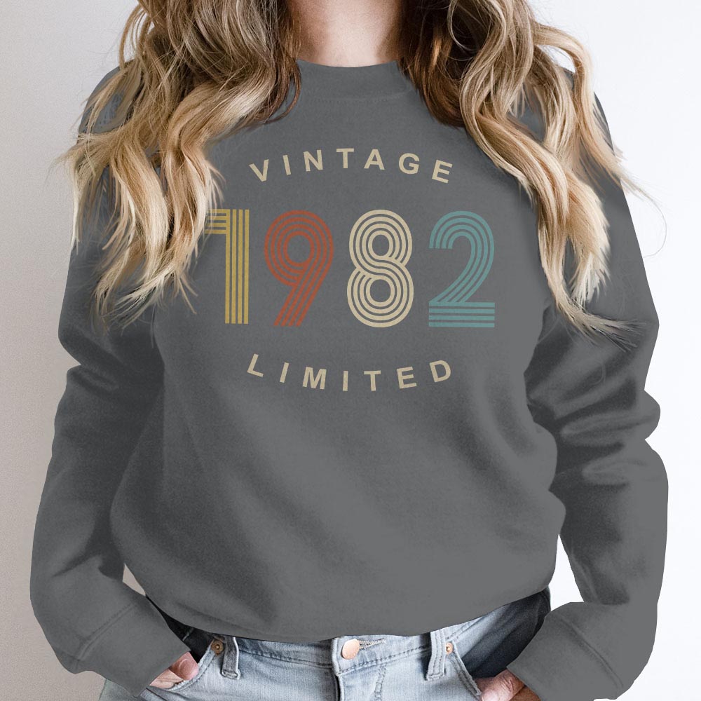 Limited Vintage 1982 Birthday Sweatshirt - variant image 1