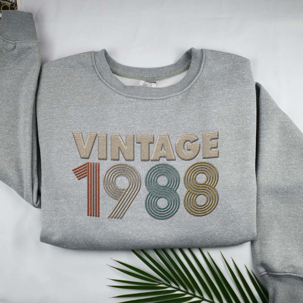 Vintaged 1988 Embroidered Sweatshirt