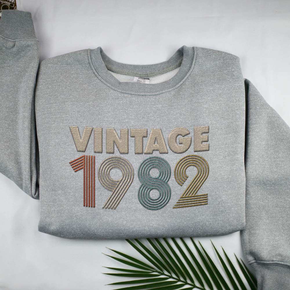 Vintaged 1982 Embroidered Sweatshirt