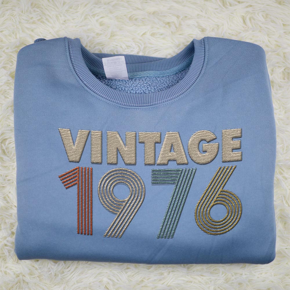Vintaged 1976 Embroidered Sweatshirt