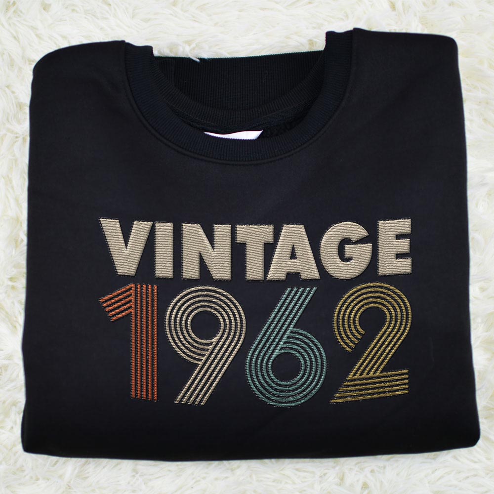 Vintaged 1962 Embroidered Sweatshirt