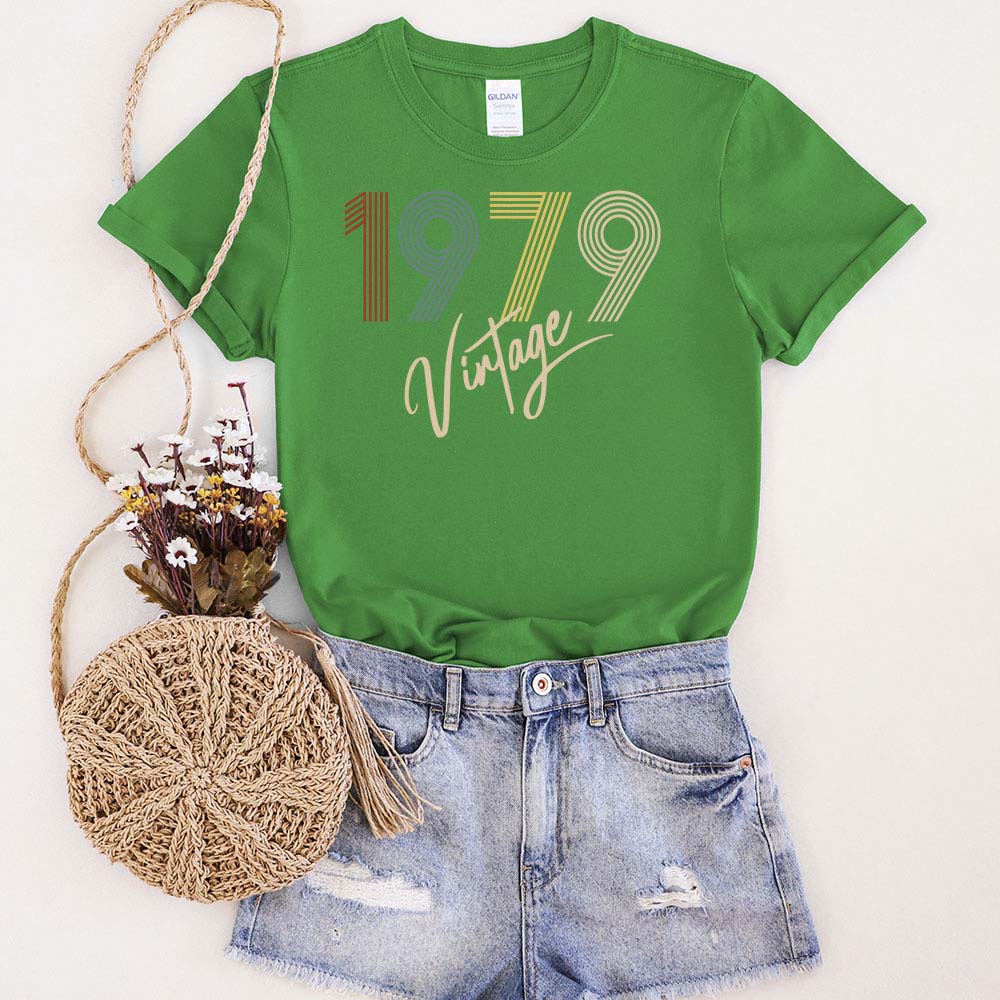 Limited Vintage 1979 Unique Birthday T-Shirt
