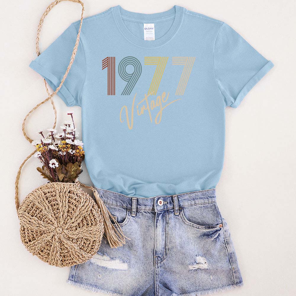 Limited Vintage 1977 Unique Birthday T-Shirt